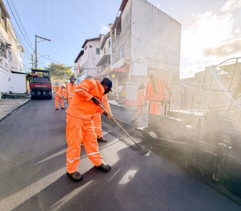 Imagem do post Rua de Itinga ganha novo asfalto em ação do Pavimenta Lauro