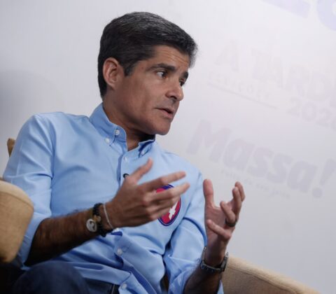 Imagem do post ACM Neto afirma ser alvo de vazamento seletivo após nova citação no Caso Master