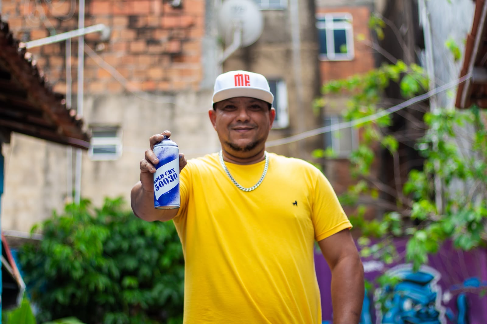 Sem santinho: candidato do Hip-Hop aposta em spray e materiais reaproveitados na campanha