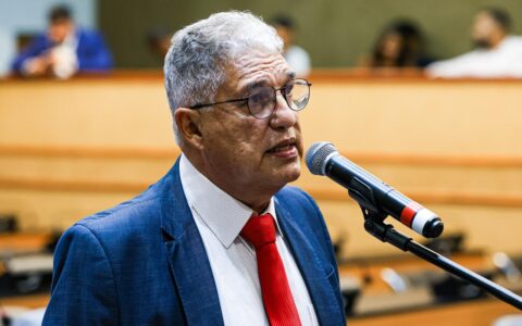 Imagem do post Rosemberg critica invasão à Facom e Ufba anuncia medidas após confusão