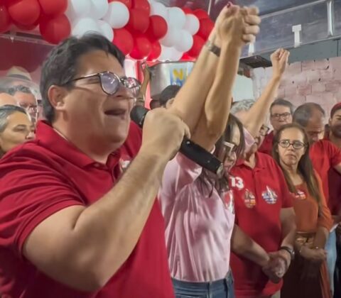 Imagem do post Tagner inaugura comitê em Camaçari com presença de Caetano, Ivoneide e lideranças políticas