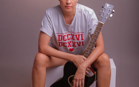 Imagem do post Ligia Callaz lança audiovisual de “Amores Pandêmicos” no Dia da Visibilidade Lésbica