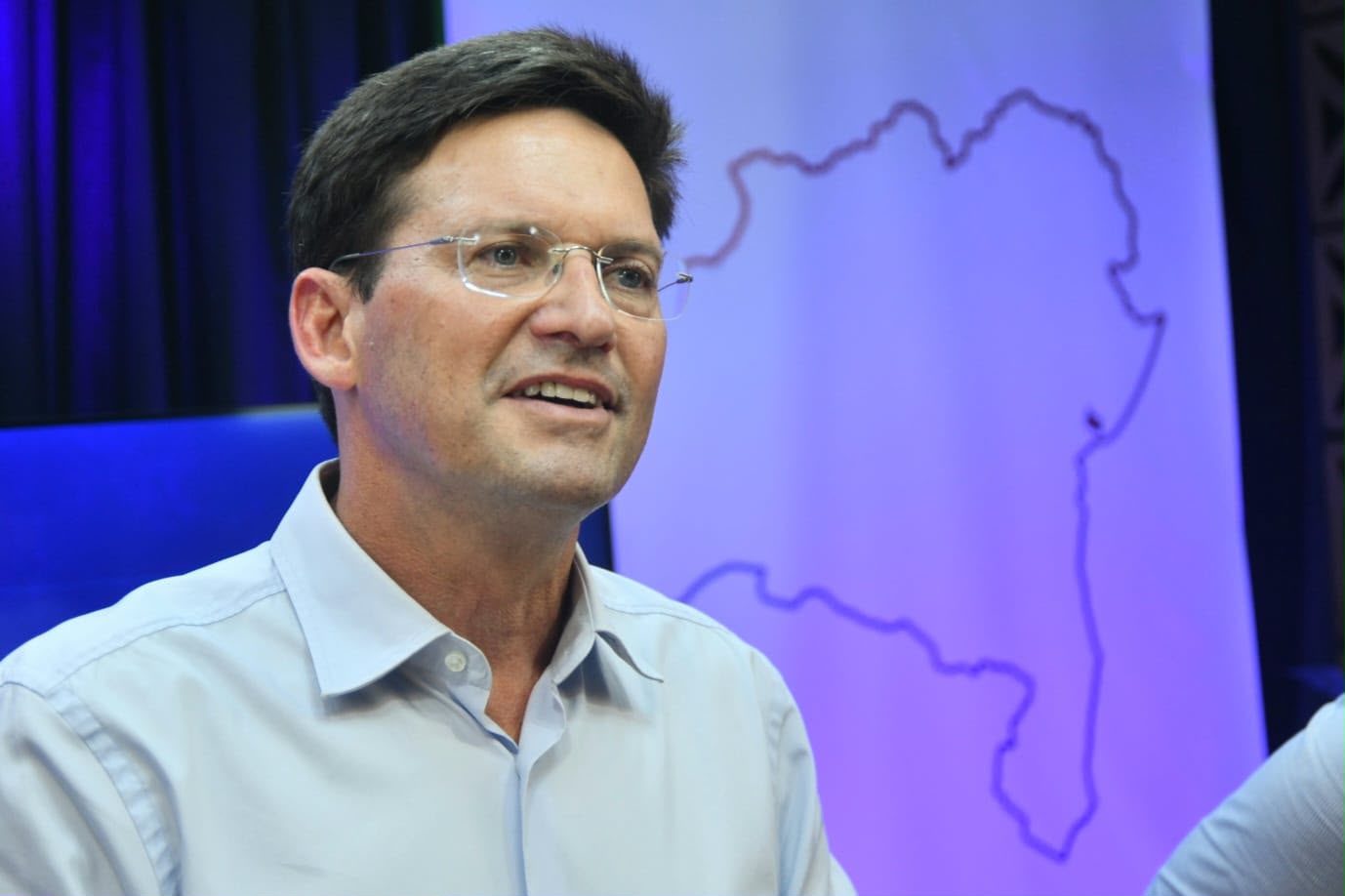 João Roma propõe IPVA zero para motos e novos auxílios sociais em campanha ao Senado