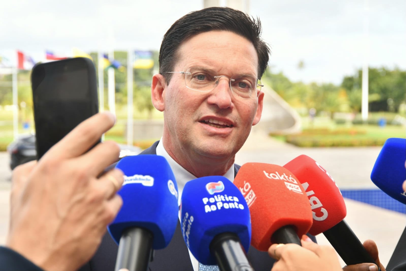 João Roma revela propostas para mudar o Bolsa Família e promete 13º pagamento