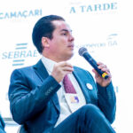 Camaçari ganha destaque em debate sobre turismo e economia criativa na Bahia