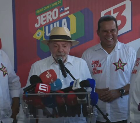Imagem do post Lula destaca Liberdade e atuação de Rui Costa em caminhada de campanha em Salvador