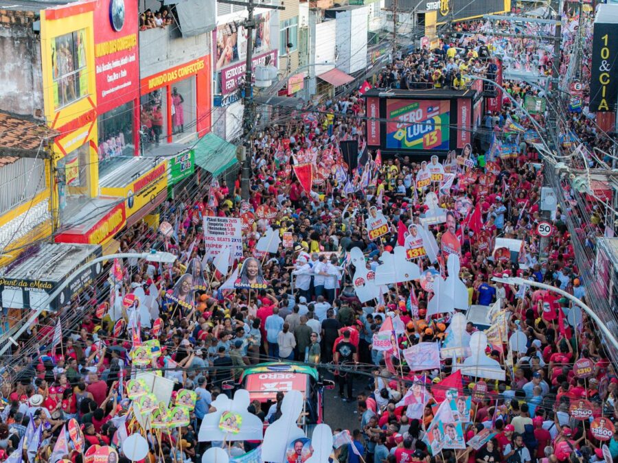 Lula e Jerônimo reúnem cerca de 20 mil pessoas em ato no bairro da Liberdade