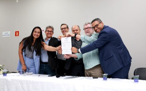 Imagem do post Estado da Bahia autoriza segunda etapa de obras de pavimentação e drenagem no CIS, em Feira de Santana