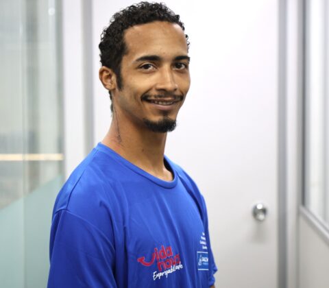 Imagem do post Vida Nova Empregabilidade: jovem supera extrema pobreza e hoje inspira outras pessoas em Unidade de Acolhimento