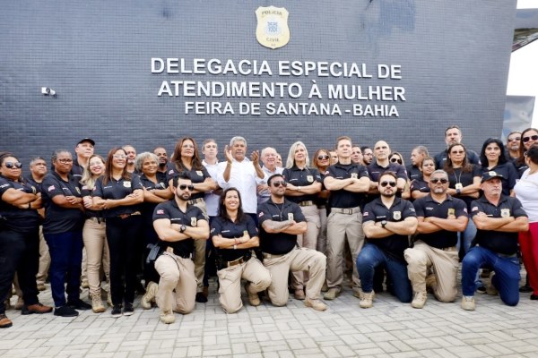 Jerônimo promete ampliar combate ao feminicídio e reforçar rede de proteção às mulheres na Bahia