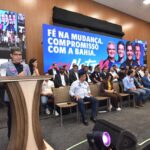 ACM Neto assina carta com evangélicos e assume compromissos para eventual governo na Bahia