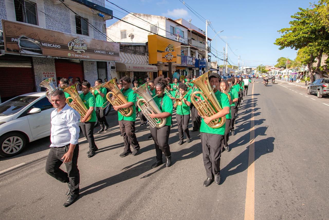 Marcha para Jesus reúne fiéis em um ato de fé e adoração em Lauro de Freitas