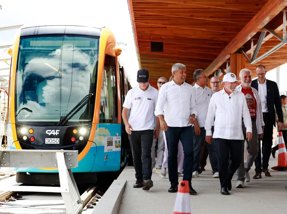 VLT de Salvador até Camaçari: Jerônimo promete ampliar transporte para Região Metropolitana