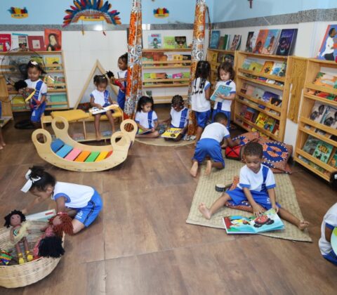 Imagem do post Salvador lança chamamento para criar bebetecas antirracistas em escolas
