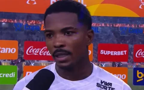 Imagem do post Cacá acredita em reação do Vitória e manda recado ao Athletico: “Eles sabem da nossa força”