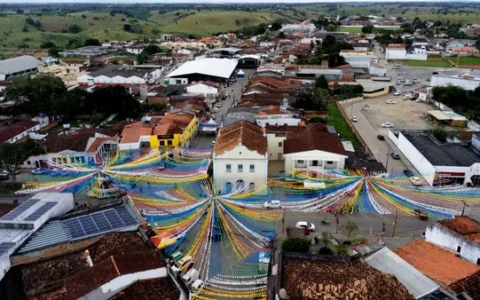 Imagem do post Prefeitura de Conceição do Almeida abre concurso com 236 vagas e salários de até R$ 3 mil