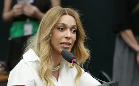 Erika Hilton pode perder mandato após Conselho de Ética avançar com processo