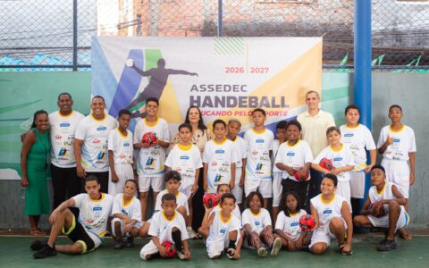 Imagem do post Handebol transforma rotina de 100 jovens em Pernambués com projeto gratuito