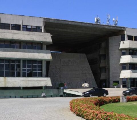 Imagem do post Maioria dos deputados da Bahia tenta reeleição na ALBA; veja quem fica de fora