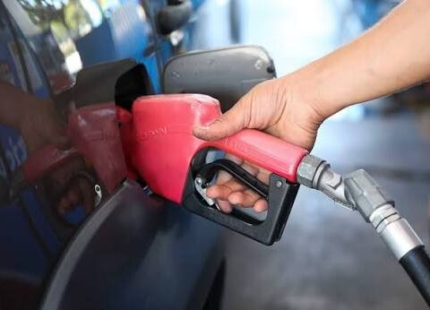 Imagem do post Gasolina fica mais barata na Bahia após redução de 11,3% na Refinaria de Mataripe