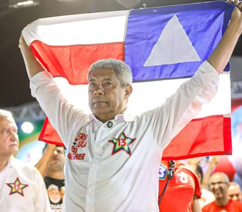 Imagem do post Jerônimo Rodrigues reage à pesquisa Quaest com 53% a favor do 2º mandato: “Reconhecimento”