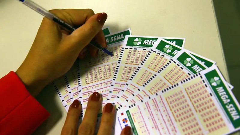 Mega-Sena acumula R$ 164 milhões e 10 baianos faturam prêmio; veja onde saíram as apostas