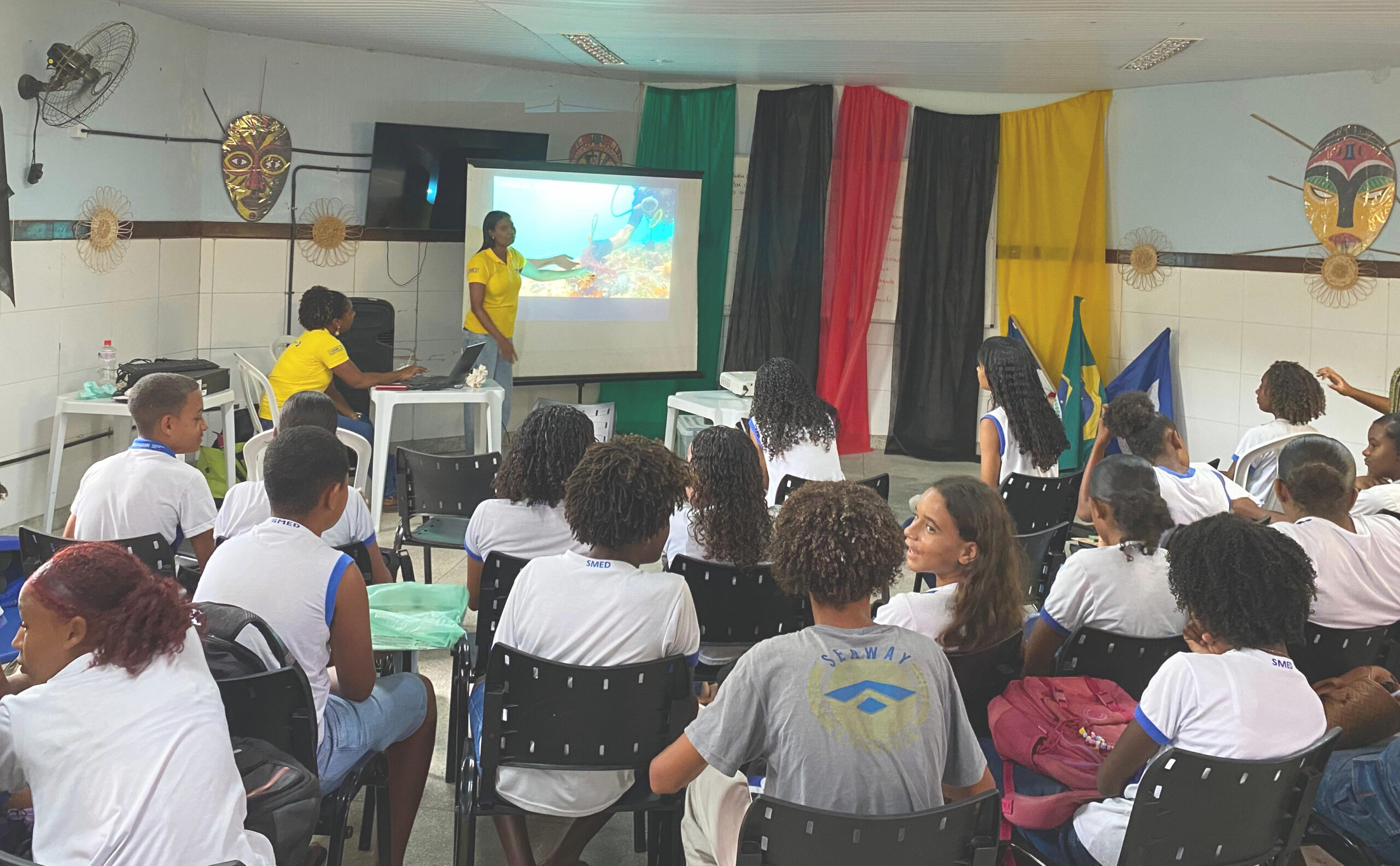 Ilha de Maré recebe mutirão ambiental e recolhe 37 kg de resíduos