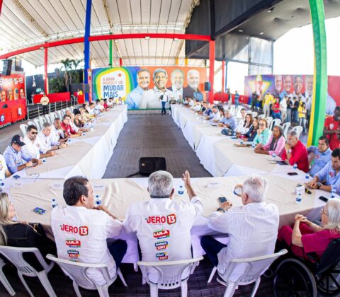 Imagem do post Jerônimo Rodrigues reúne presidentes de partidos e bancadas estadual e federal