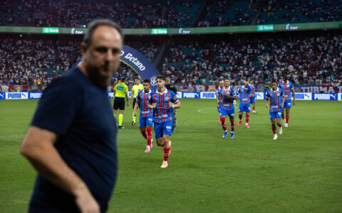 Imagem do post Meia do Bahia anuncia saída para clube de Portugal e faz desabafo nas redes sociais