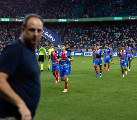 Imagem do post Meia do Bahia anuncia saída para clube de Portugal e faz desabafo nas redes sociais