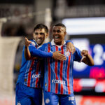 Em jogo eletrizante, Bahia supera o Bragantino e entra no G4