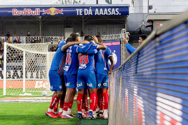 Bahia em alta: sequência invicta chega a 10 jogos e supera marcas recentes