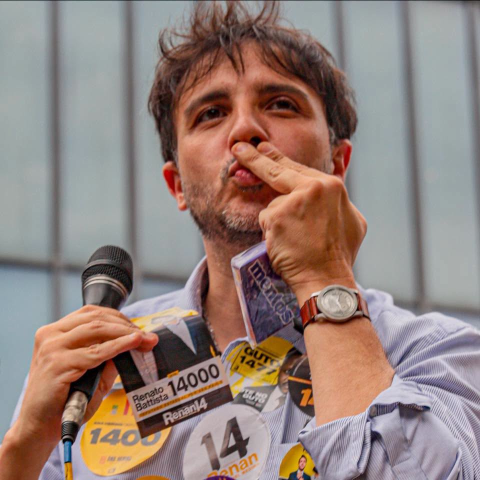 Renan faz acusação contra campanha de Flávio e cita grupo ligado a vice de Trump
