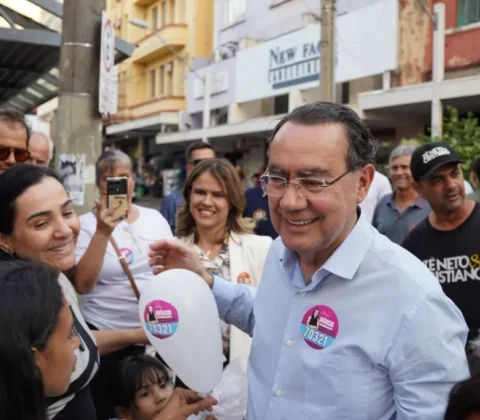 Imagem do post Augusto Cury mira segundo turno e dispara contra Lula: “Vou aposentar o Lula”
