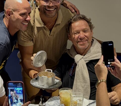 Imagem do post Claude Troisgros prova feijoada de amendoim de Buja Ferreira em Salvador