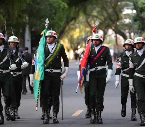 Imagem do post Desfile cívico-militar marca celebração dos 204 anos da Independência do Brasil em Salvador