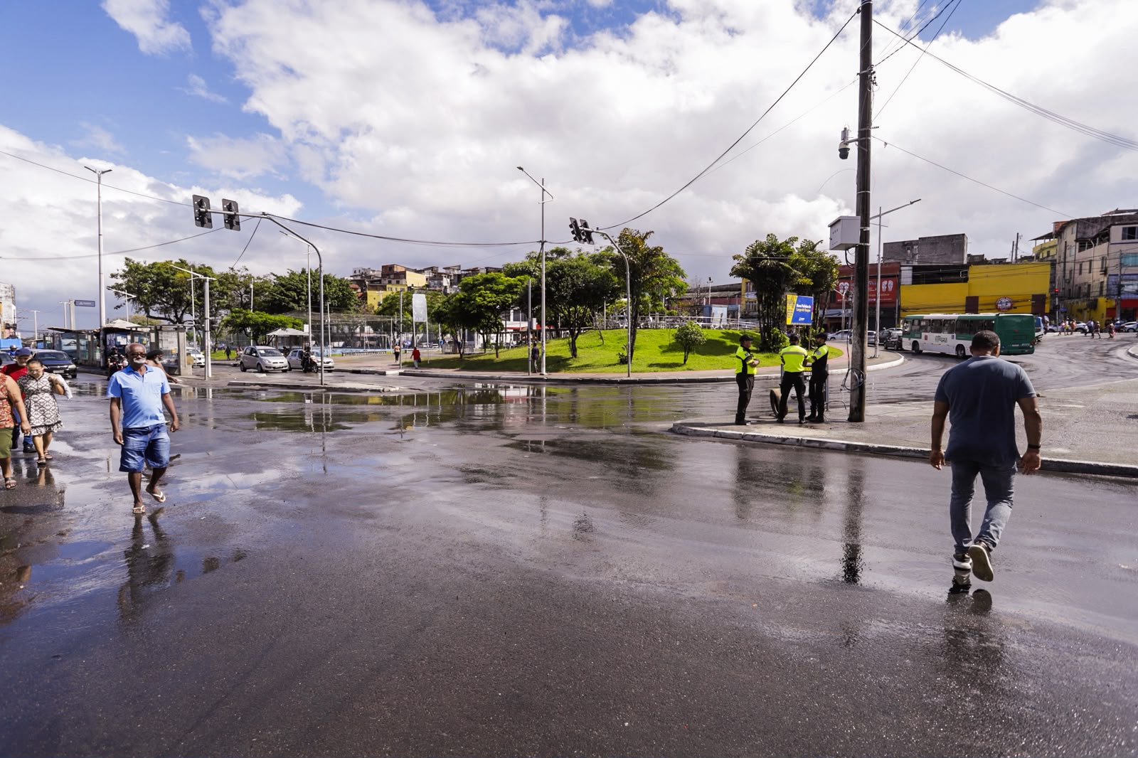 Salvador lança programa de renovação asfáltica com investimento de R$ 170 milhões