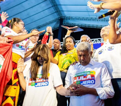 Imagem do post Em encontro com evangélicos em Salvador, Jerônimo reafirma compromisso com liberdade religiosa: “Não vamos aceitar igrejas serem desrespeitadas”