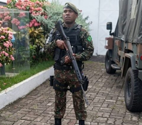 Imagem do post Áudios expõem cabo do Exército negociando munições e granadas com suspeitos do tráfico