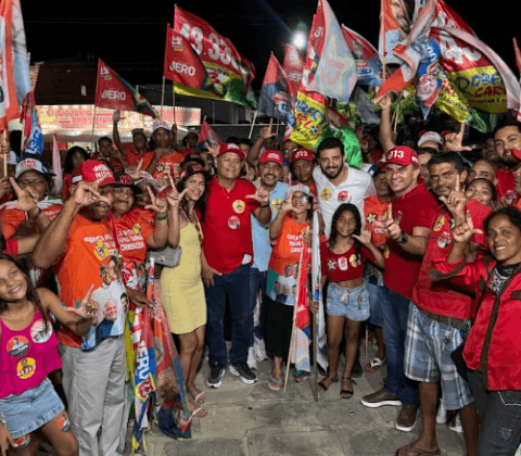 Imagem do post Uauá reúne apoiadores de Roberto Carlos em manifestação pela reeleição