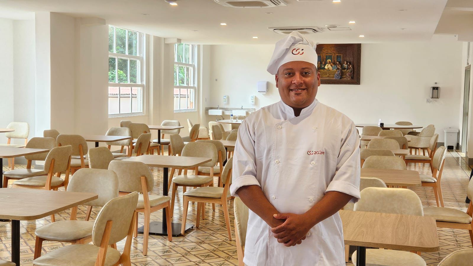 Chef vencedor do Panela de Bairro leva gastronomia afetiva para hospital em Salvador