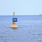Prefeitura instala boias para delimitar área de banho no Porto da Barra