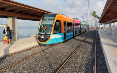 Imagem do post VLT inicia operação com passageiros na Parada Marisqueiras; confira funcionamento