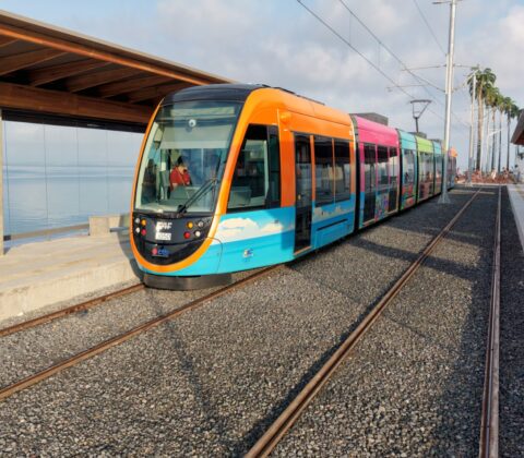 Imagem do post VLT inicia operação com passageiros na Parada Marisqueiras; confira funcionamento