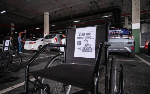 Imagem do post Estacionou “só um minutinho”? Ação em Lauro de Freitas mostra impacto para pessoas com deficiência