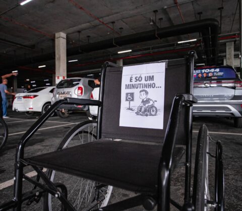 Imagem do post Estacionou “só um minutinho”? Ação em Lauro de Freitas mostra impacto para pessoas com deficiência
