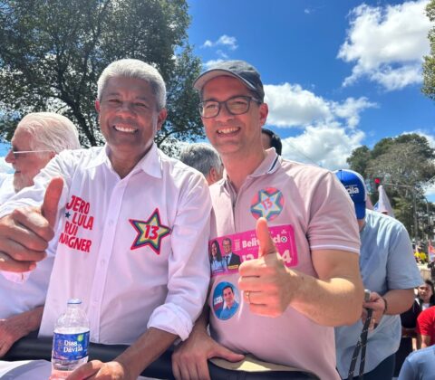 Imagem do post Prefeito do União Brasil adere ao 13 e declara apoio a Jerônimo em Teixeira de Freitas