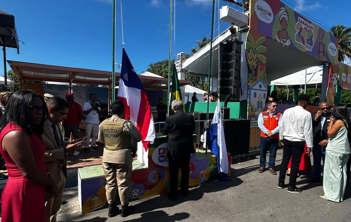 Presidente da Câmara de Camaçari não participa de hasteamento da bandeira em Monte Gordo