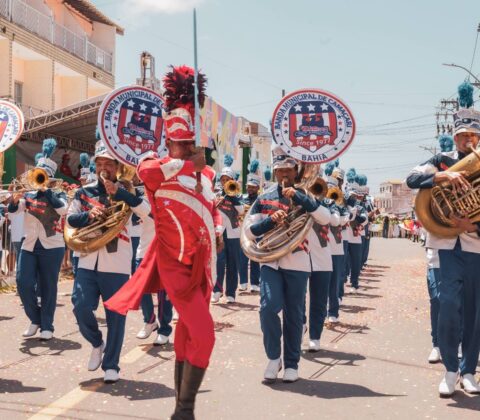 Imagem do post Monte Gordo abre comemorações pelos 268 anos de Camaçari com desfile que celebra educação, cultura e tradição