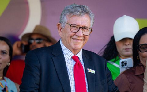 Imagem do post Caetano destaca investimentos em Monte Gordo e Abrantes durante desfiles